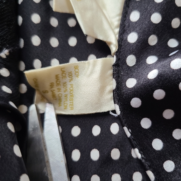 Satin Slip - Picture 6 of 7